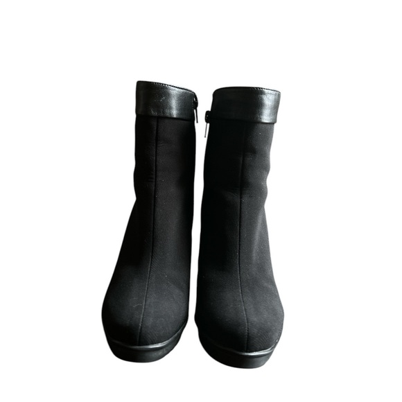 Stuart Weitzman Gore-Tex Black Ankle Boots - Picture 4 of 9
